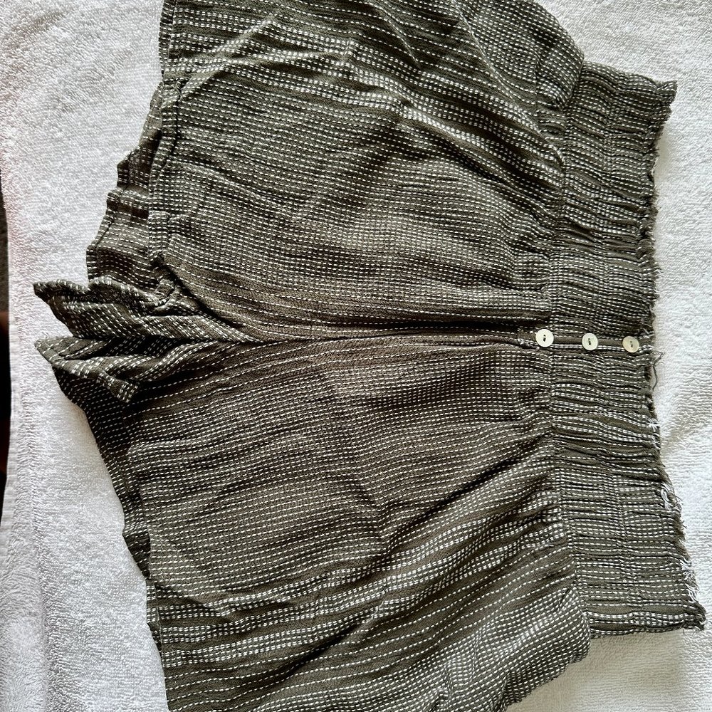 Blue Rain olive shorts